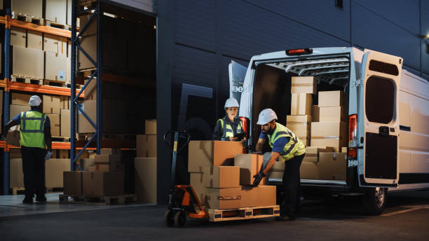 Apply Now for Night Warehouse Worker Jobs in the UK 2025